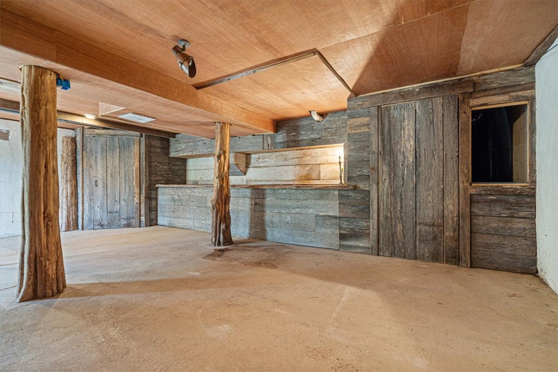 Unit 1 Holiday Island - Residential