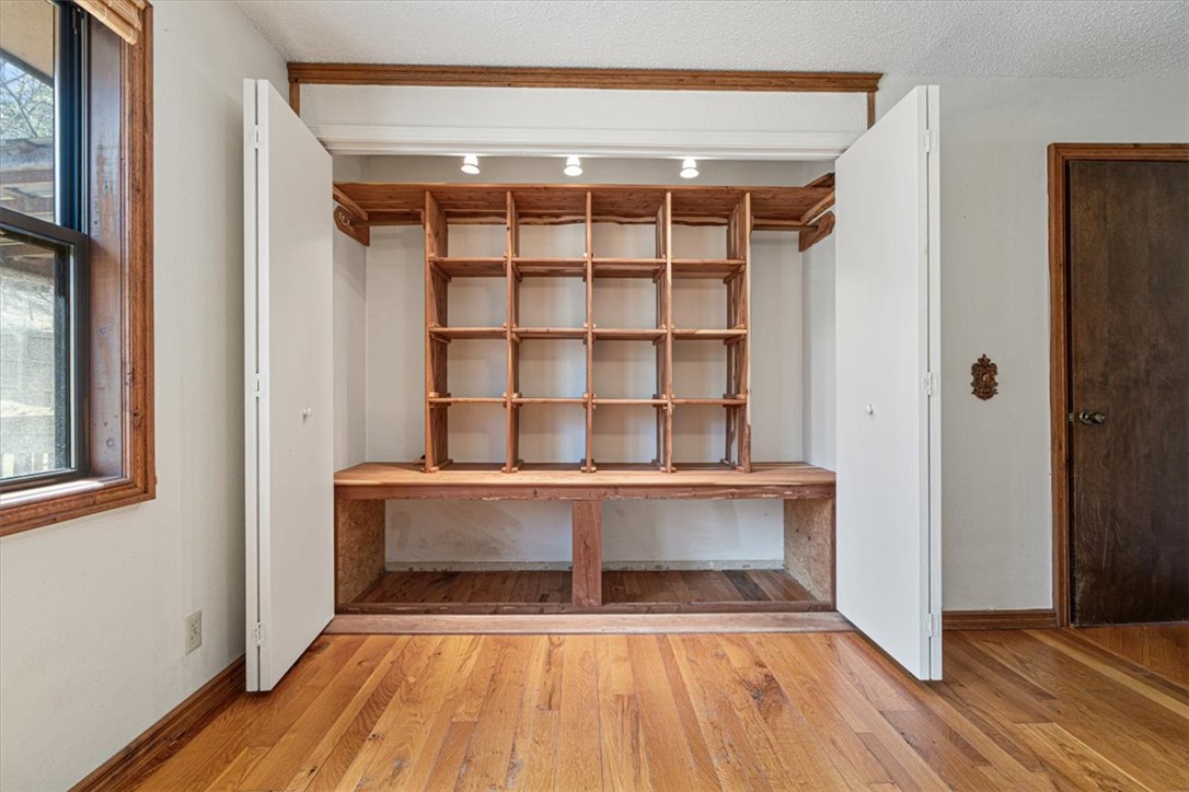 Unit 1 Holiday Island - Residential