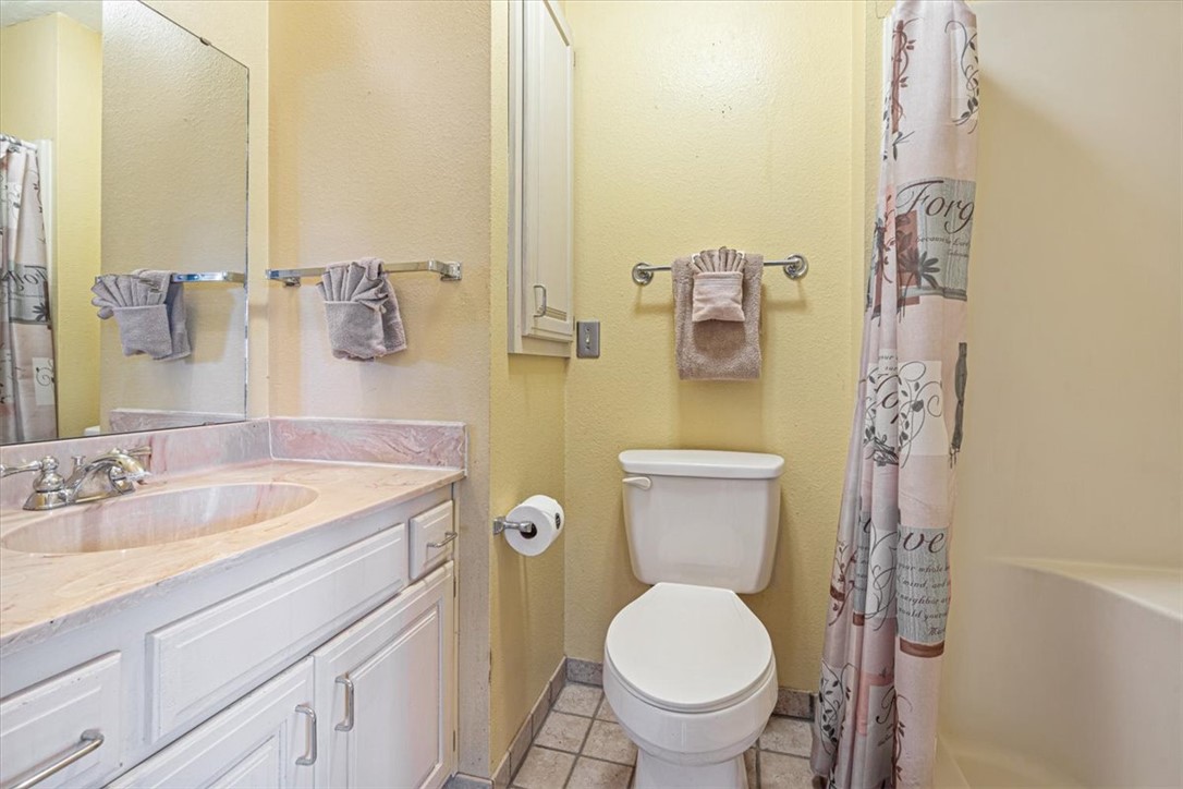 Unit 1 Holiday Island - Residential