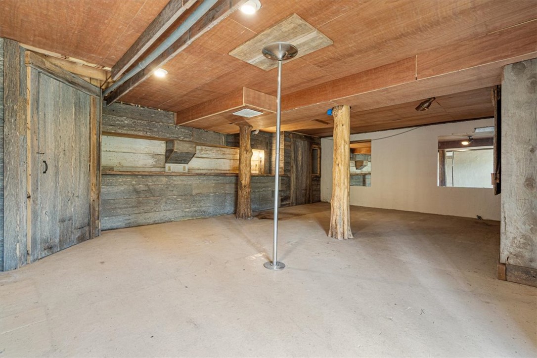 Unit 1 Holiday Island - Residential