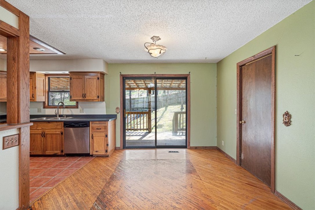 Unit 1 Holiday Island - Residential