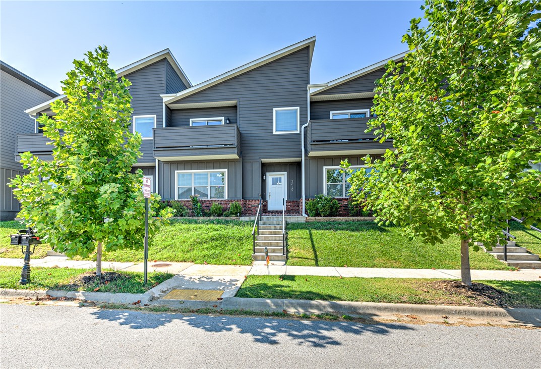 View Fayetteville, AR 72704 townhome