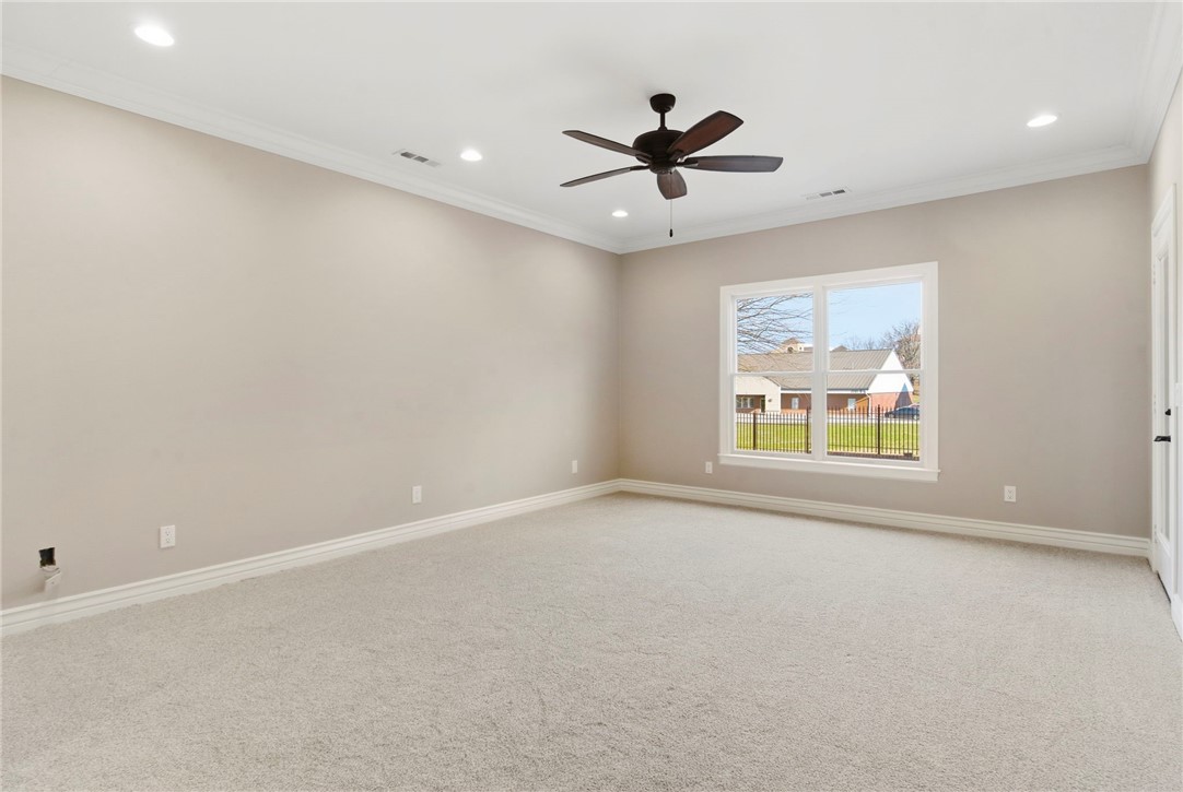 Southern Trace Rogers - Residential