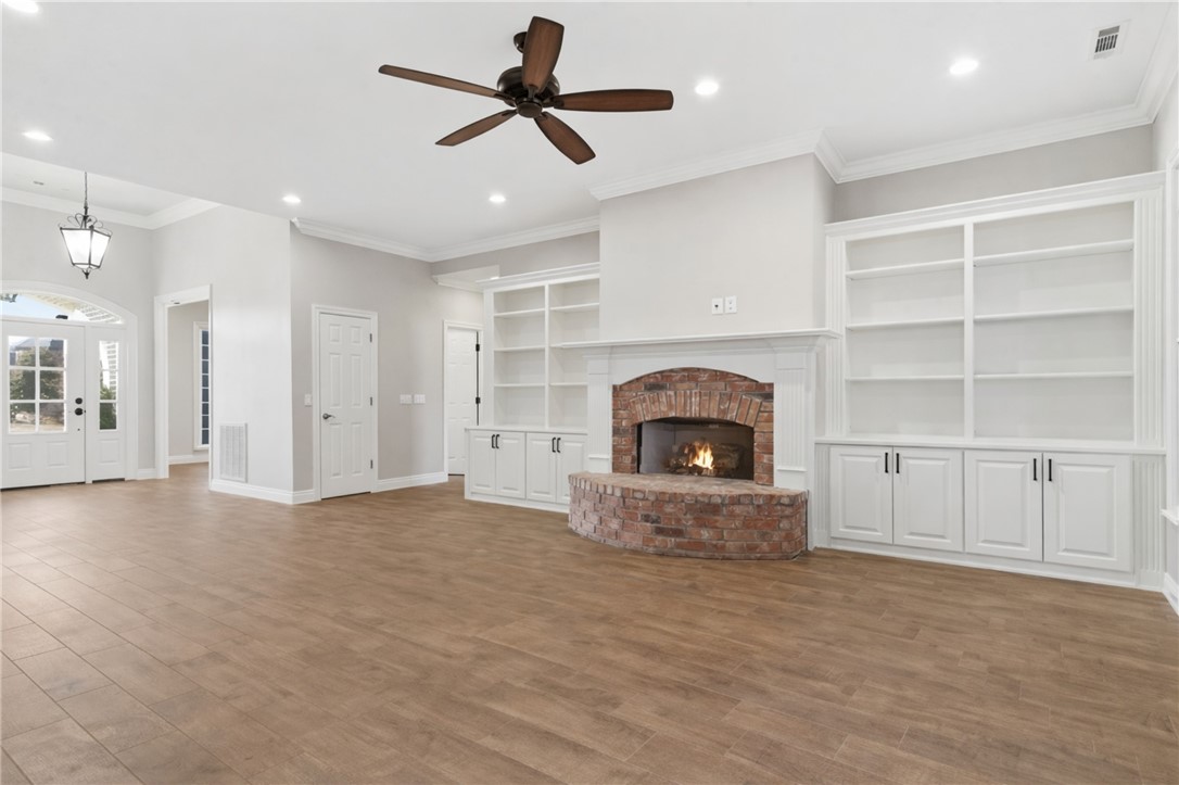 Southern Trace Rogers - Residential