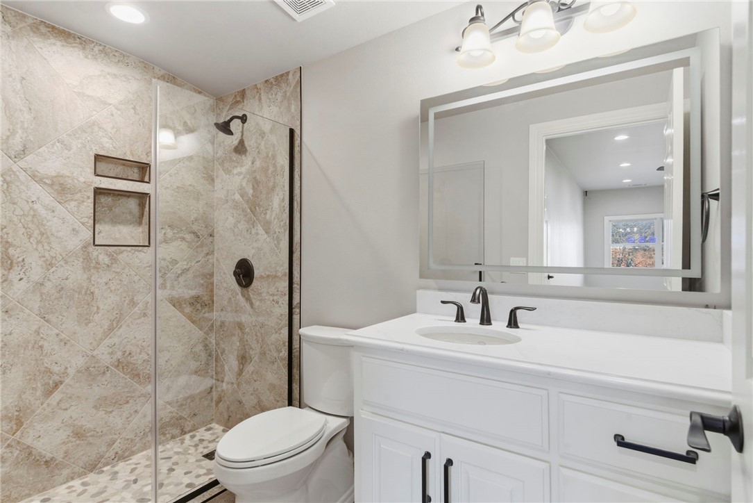 Southern Trace Rogers - Residential