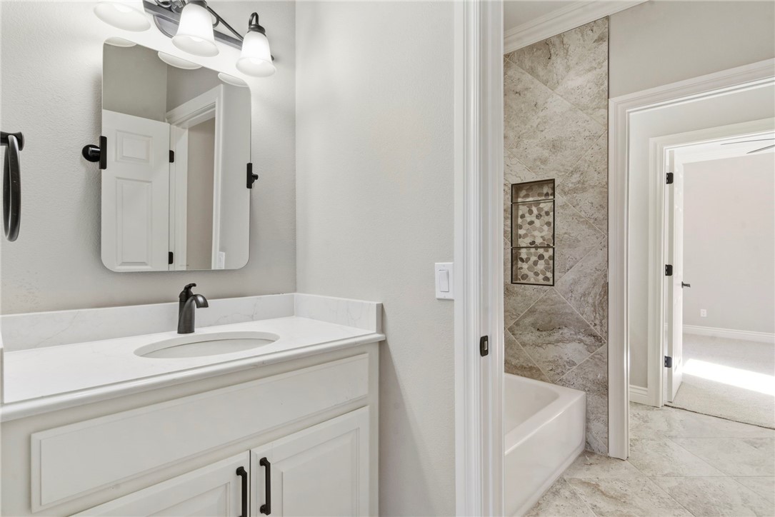 Southern Trace Rogers - Residential