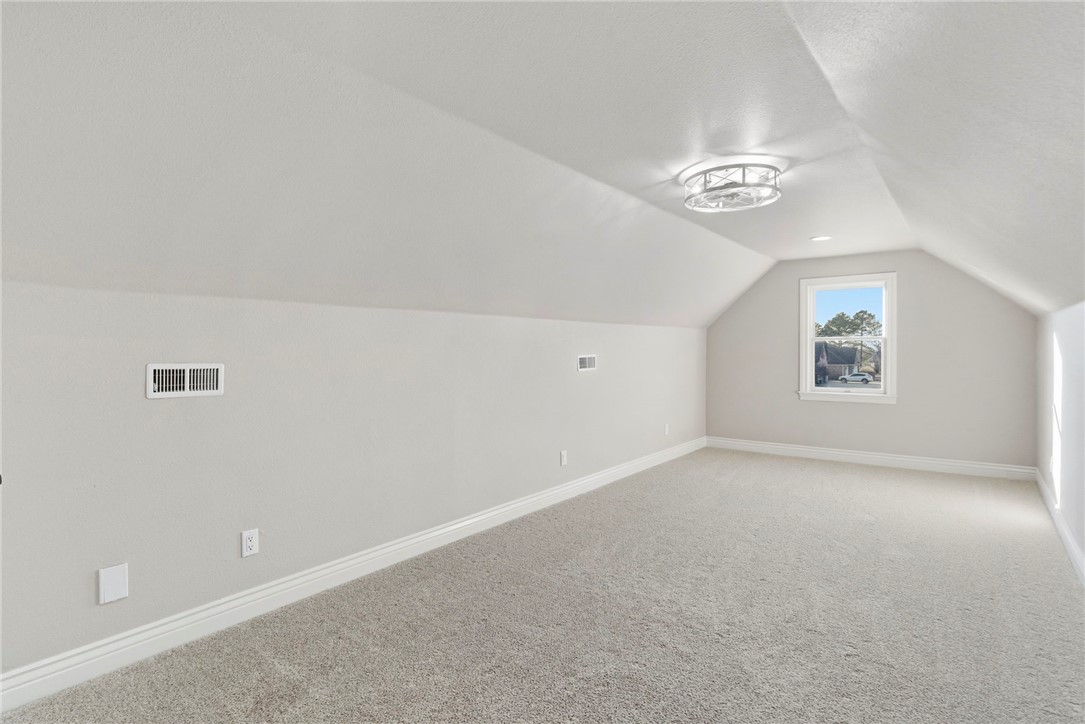 Southern Trace Rogers - Residential