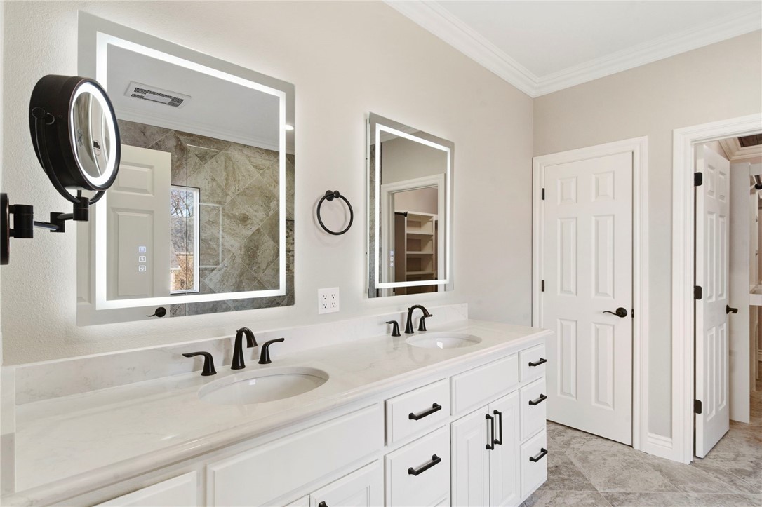 Southern Trace Rogers - Residential