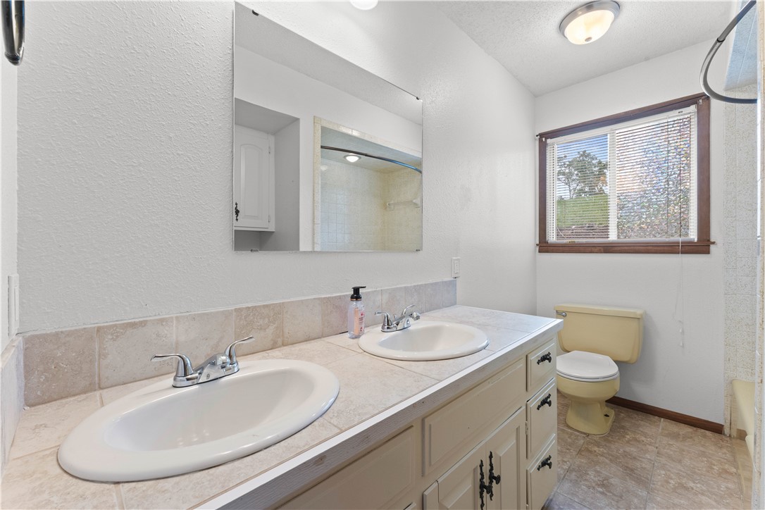 Sherwood Forest Bentonville - Residential