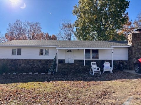 Photo of 1003 SW 2nd Street, Bentonville, AR 72712 (MLS # 1329782)