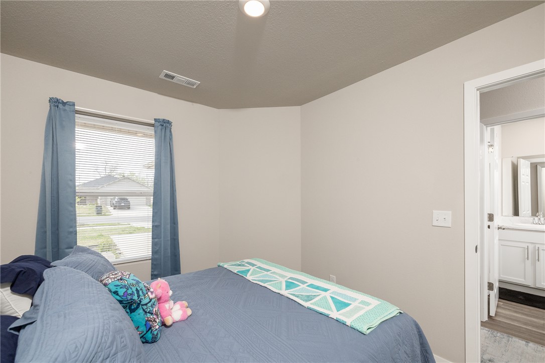 RIVERSIDE VILLAGE S/D PH 1.1 - Residential