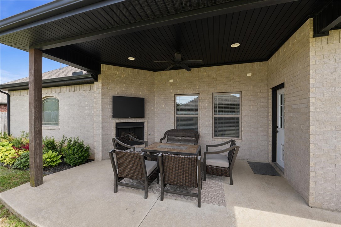 Iveys Ph I, The Rogers - Residential