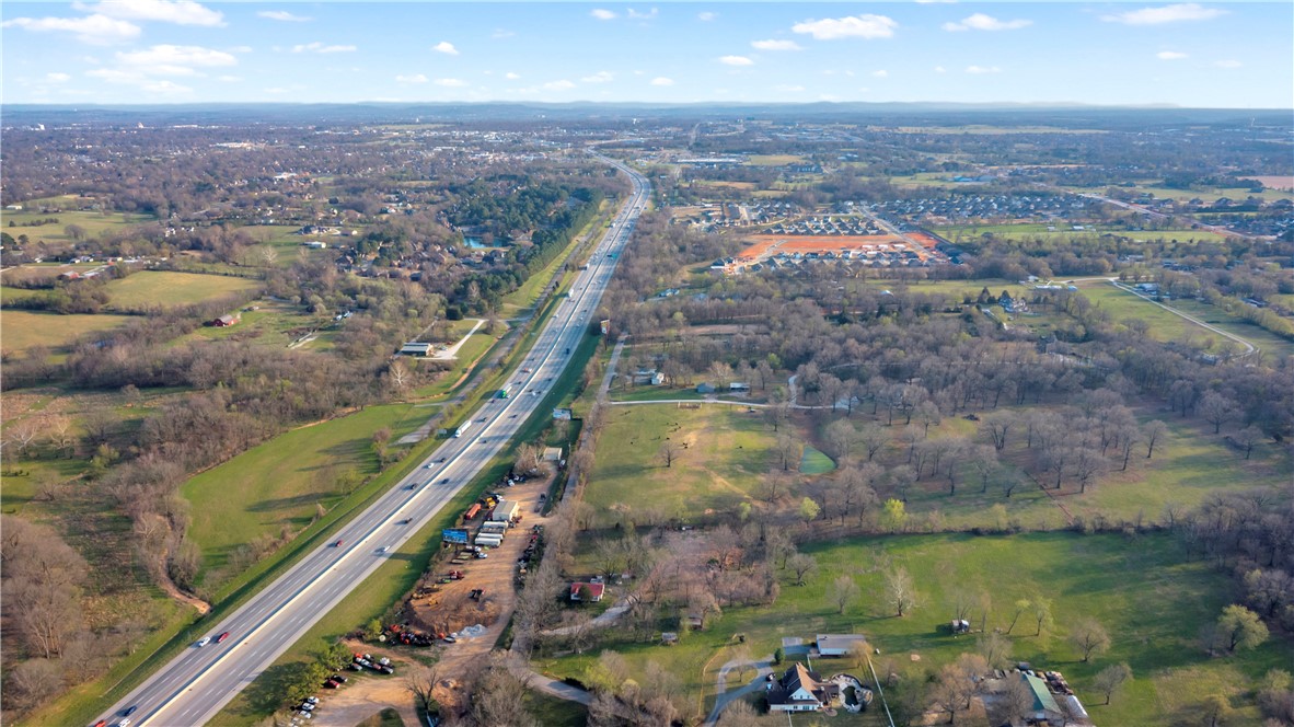 21-18-30-Springdale - Residential