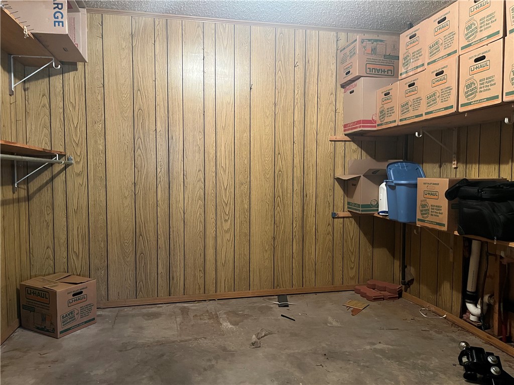 D Barger M White Rep - Residential