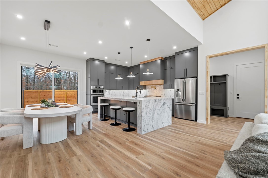 Lincoln Sub Bvv - Residential