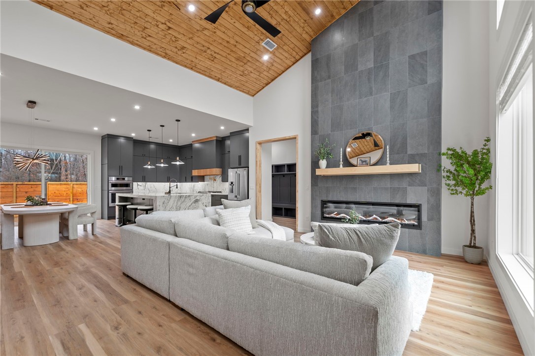 Lincoln Sub Bvv - Residential