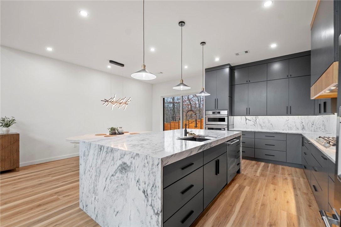 Lincoln Sub Bvv - Residential