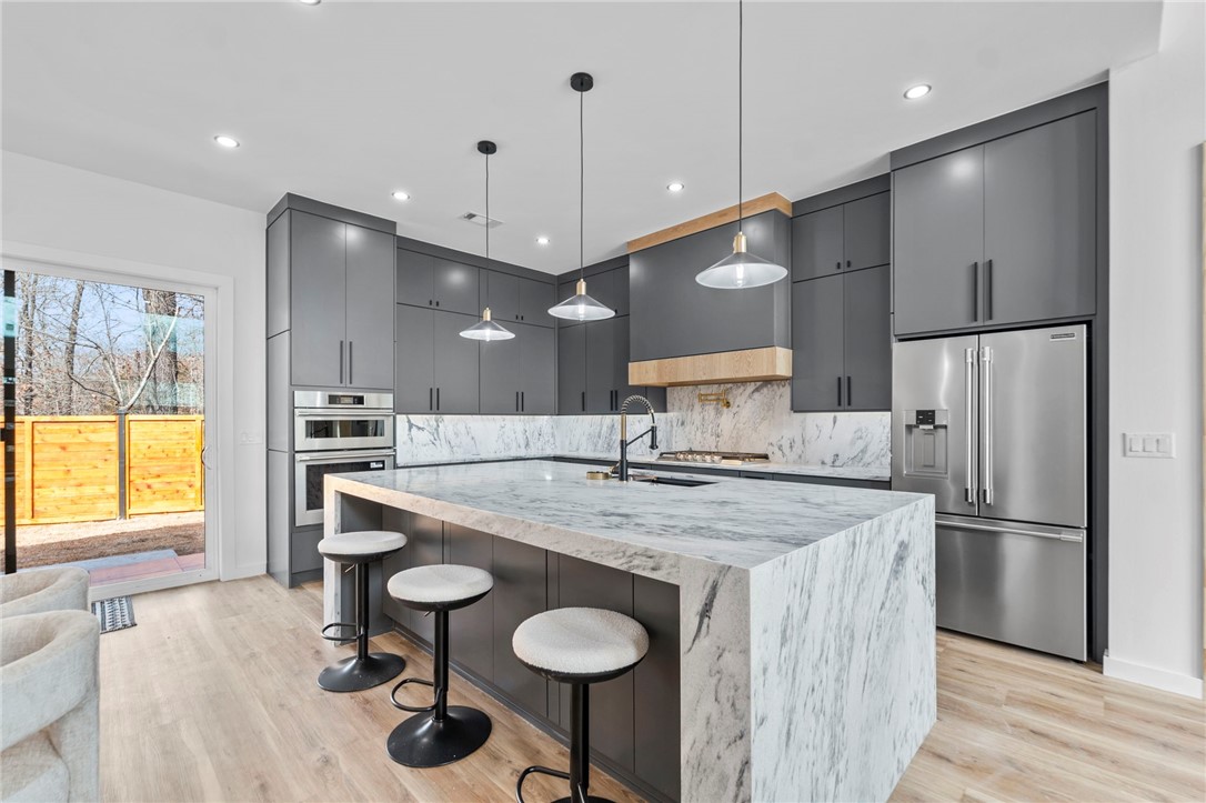 Lincoln Sub Bvv - Residential