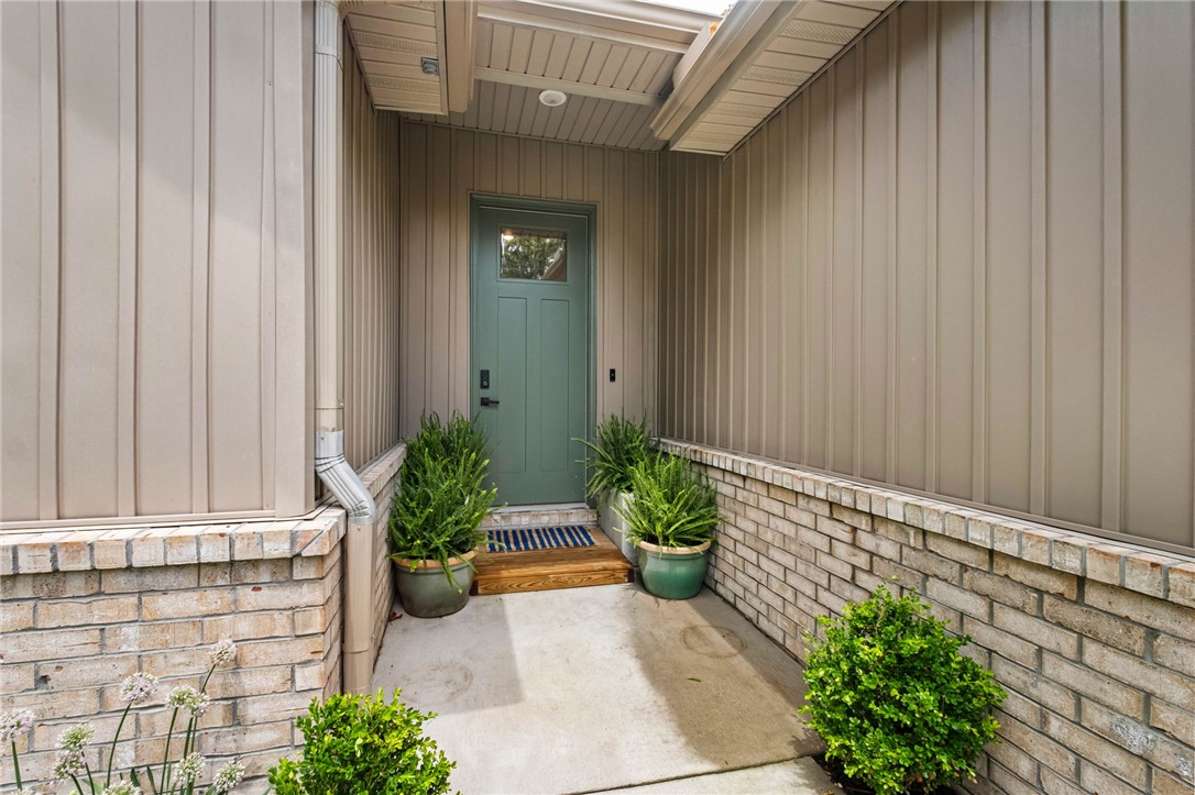 2 Stanhope Lane