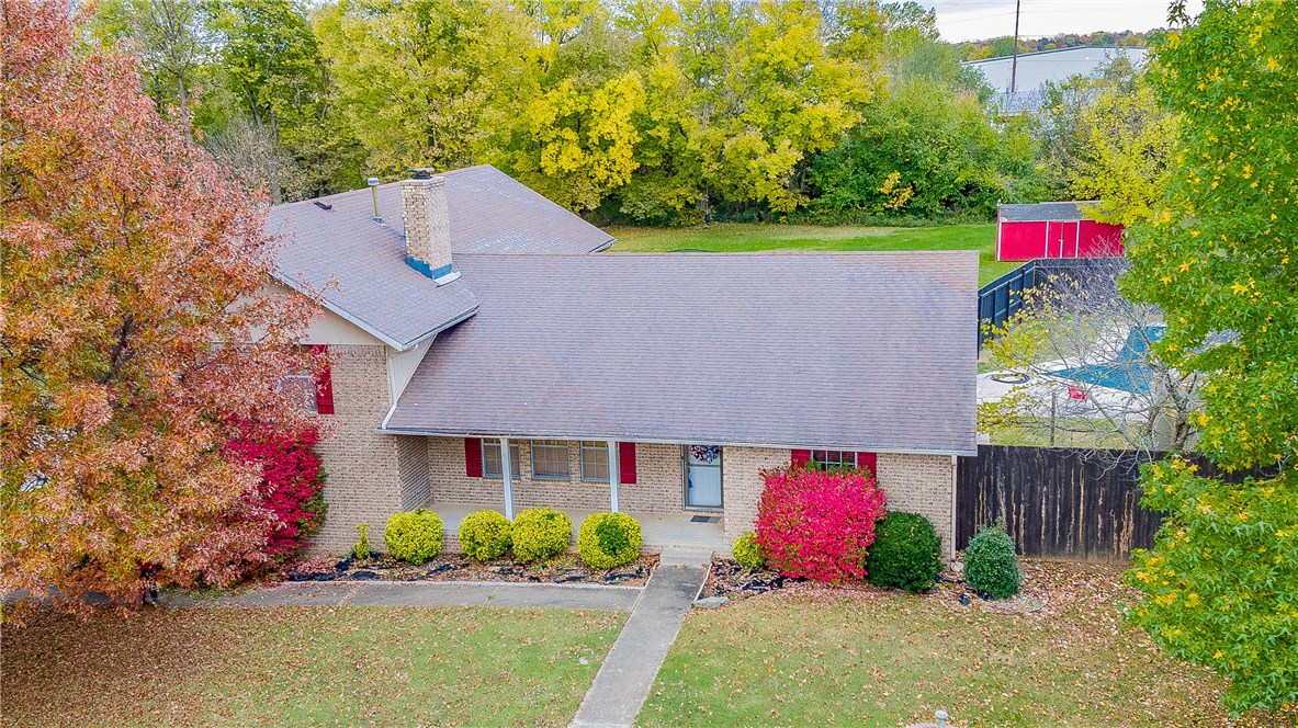Custom 4 or 5 BR HOME ON AN Amazing and level 1.15 ACRE LOT WITH IN GROUND, Recently refurbished Gunnite POOL, with mesh anchor cover. Addtl parking spaces and room for a RV if needed. sunny garden spot. So many possibilities for any family! laundry chute to utility room from Master! designer house with a lot of thoughtful extras! 
All on a QUIET cul de sac neighborhood CLOSE TO SCHOOLS, SHOPPING & I-49. 
floating flooring & newer Central Heat and Air. Escape Clause ** Getting New Roof!