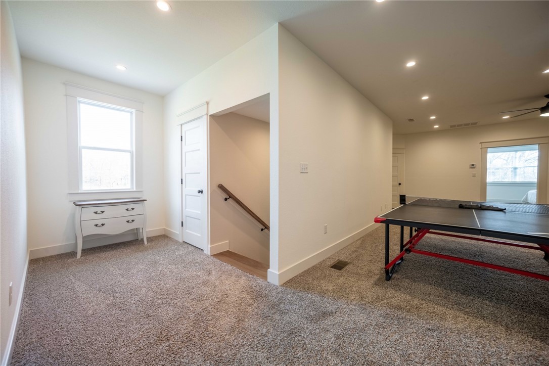 16-10-30 - Residential