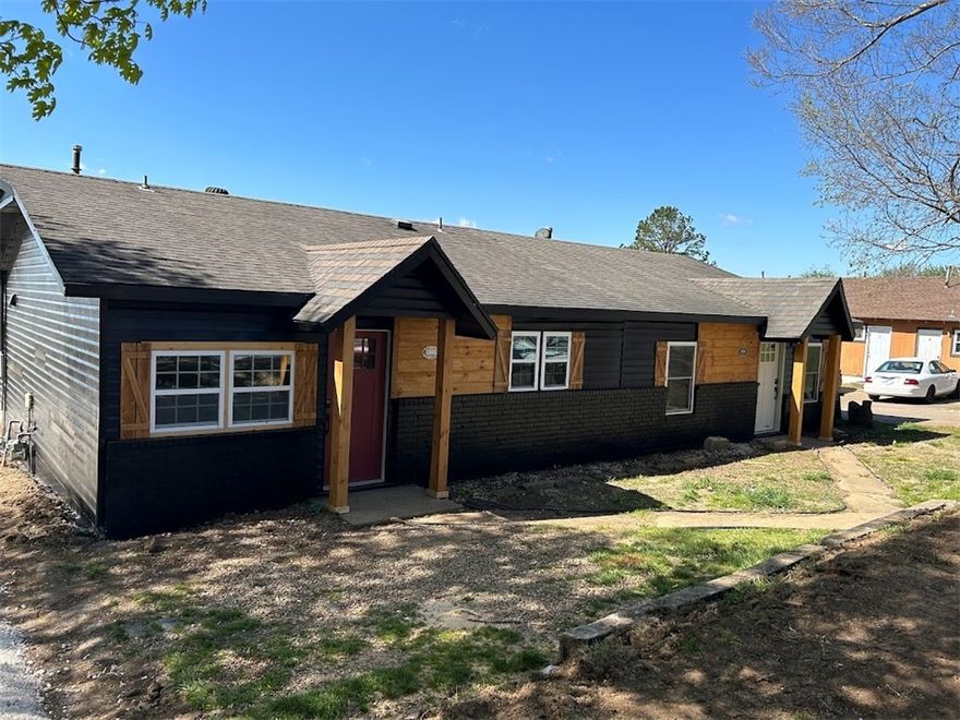 Newly remodeled upscale duplex now available for rent in Fayetteville. Open kitchen floor plan has brand new stainless steel appliances, quartz countertops and new wood cabinets. Large pantry. 2 good-sized bedrooms, large closets and full bath has shower/tub combo and modern lighted LED mirror. In-unit washer/dryer hook-ups. Great location! Easy access to I-49 from MLK, shopping and restaurants. Interior pictures are of a similar unit.