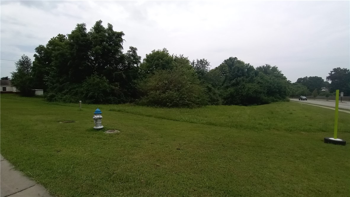+/-3.61 acres on the southwest corner of the intersection of Don Tyson and S. Turner St. Approximately 439 ft of Don Tyson frontage and 293 ft of S. Turner St. frontage. Centrally located close to 71B, HWY 265, HWY 412 and Lake Fayetteville. Development potential with all utilities at the road.