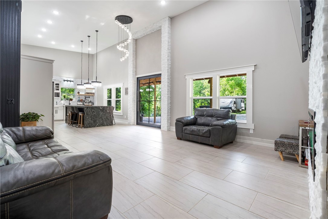 Richland View Acres Ph 1 - Residential