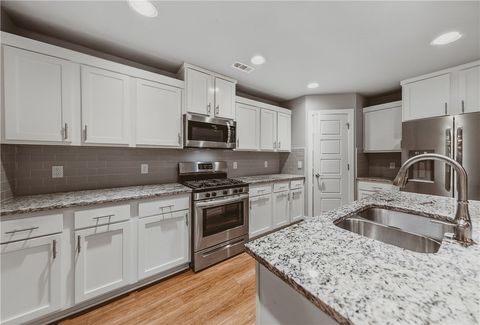 Photo of 3262 Sundance Street, Springdale, AR 72764 (MLS # 1330881)