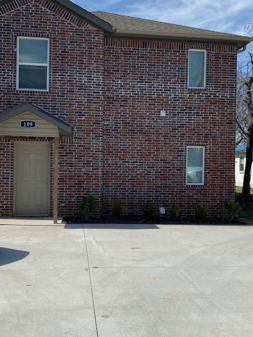 Upgraded, first floor unit! This one bedroom one bath condo includes stainless steel kitchen appliances! Large bedroom with ample storage, sharp finishes and fixtures throughout. New flooring and paint!!!
