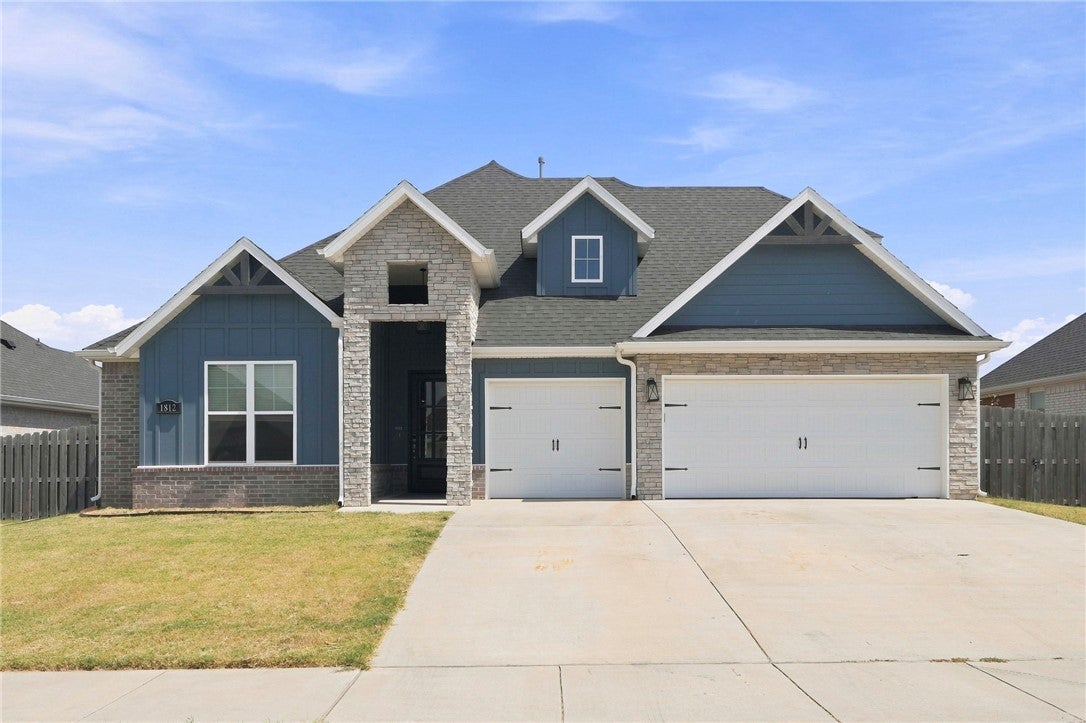 1812 Abbott Lane - Photo 2