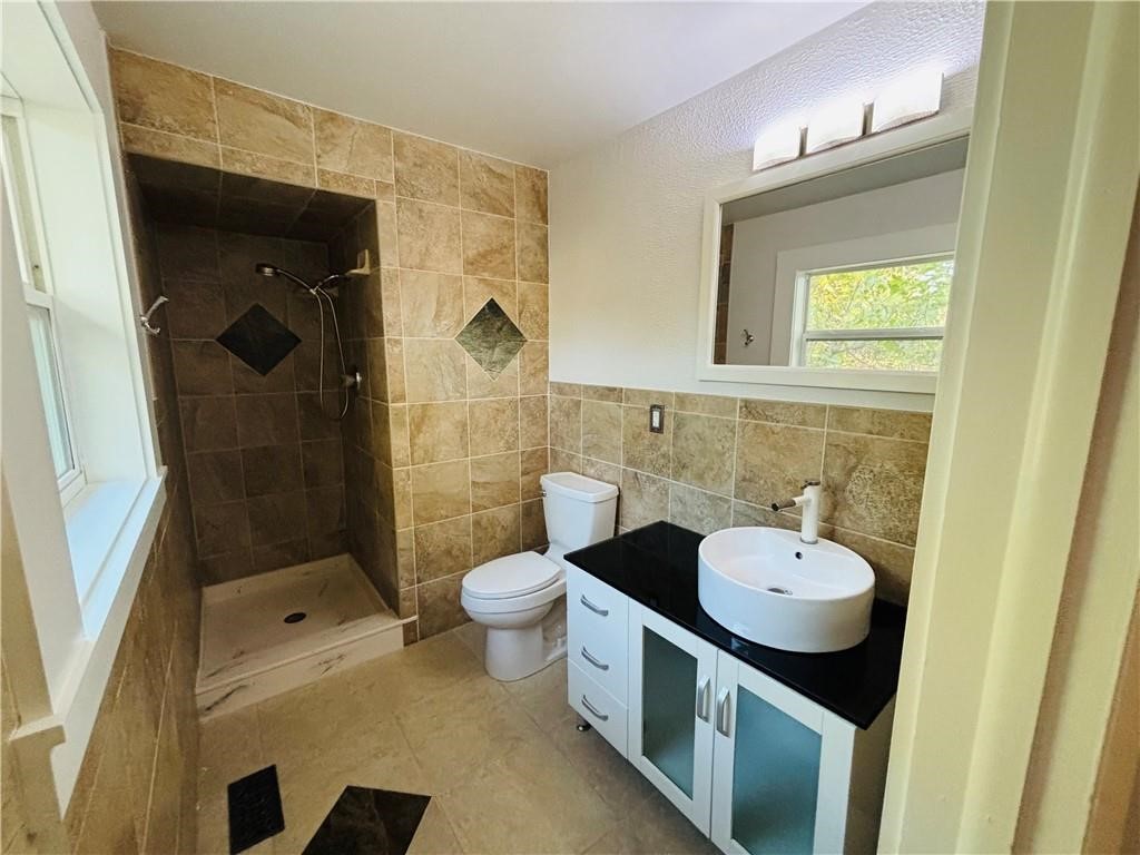 Jug Wheeler Add - Residential Lease