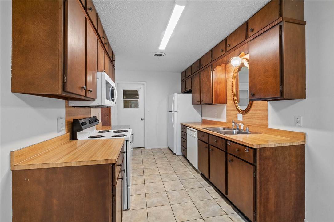 Rolling Oaks Sub Unit 2 Rogers - Residential Income