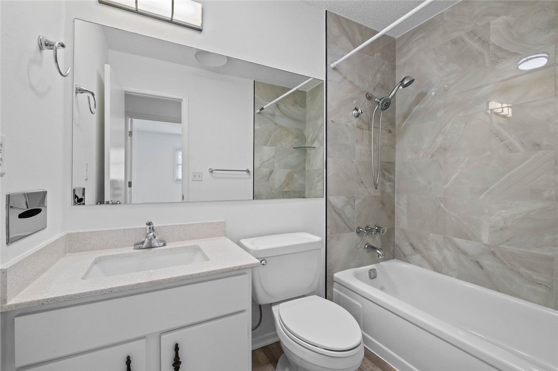 Rolling Oaks Sub Unit 2 Rogers - Residential Income