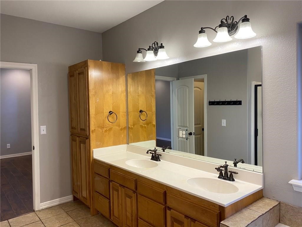 Oxford Sub-Bvv - Residential Lease