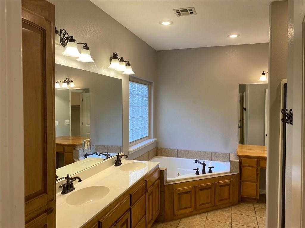 Oxford Sub-Bvv - Residential Lease
