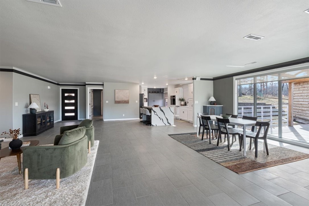 18-18-28 - Residential