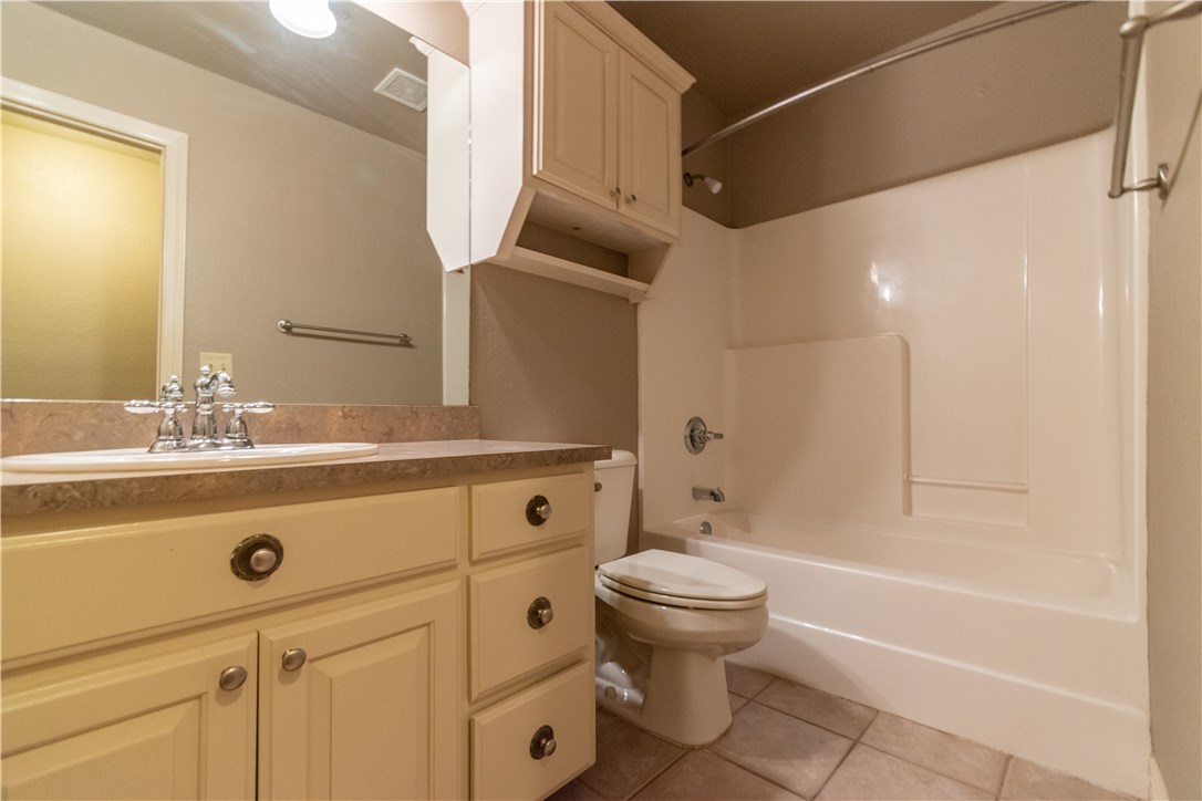 Missouri Oaks Sub - Residential Lease