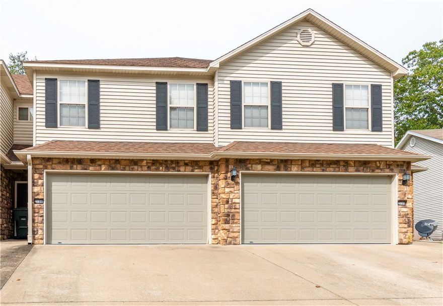 Welcome to 2110 Cinnamon Way! Great 3 bedroom, 2.5 bath rental conveniently located in Fayetteville. Large living room on the main level and bedrooms + laundry situated upstairs.  This townhome is situated on the end of a dead end street.  Only minutes to I-49, Fayetteville’s business district, Lake Fayetteville, FAC, shopping and dining! Nice 2 car garage. 2110 is the end unit on the right of the property. Don’t wait, this one won’t last long! Refrigerator will be purchased for the property once it is leased for an approved tenant.