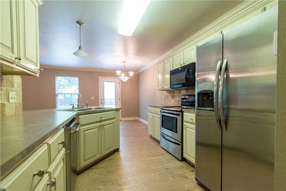 Missouri Oaks Sub - Residential Lease