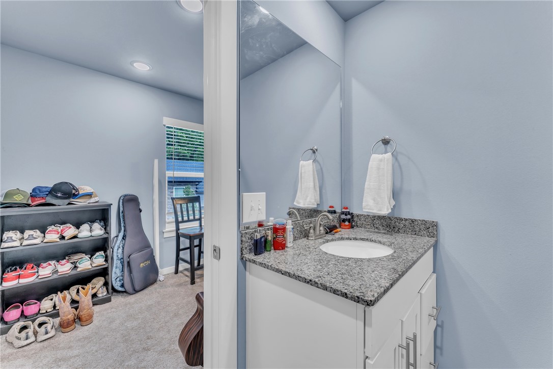 Fayetteville Outlots - Residential Lease