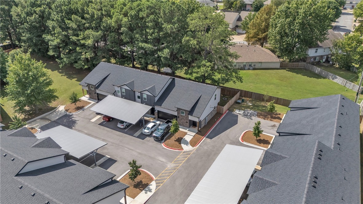Fayetteville Outlots - Residential Lease