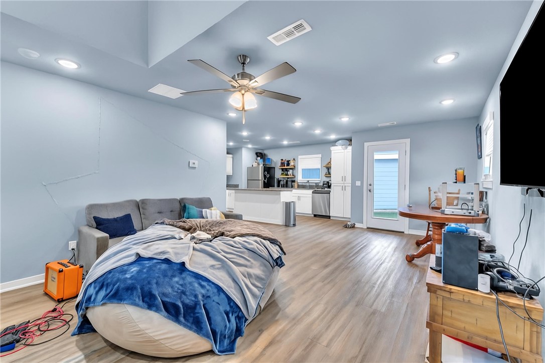 Fayetteville Outlots - Residential Lease