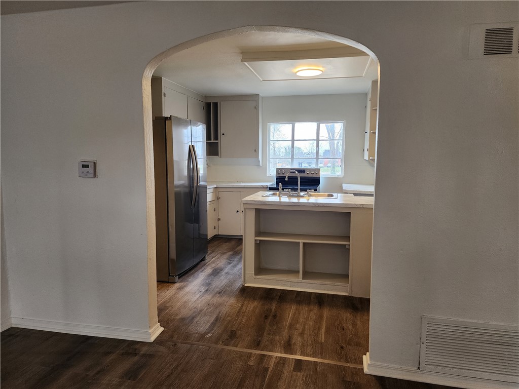 B F Sikes Add Rogers - Residential Lease