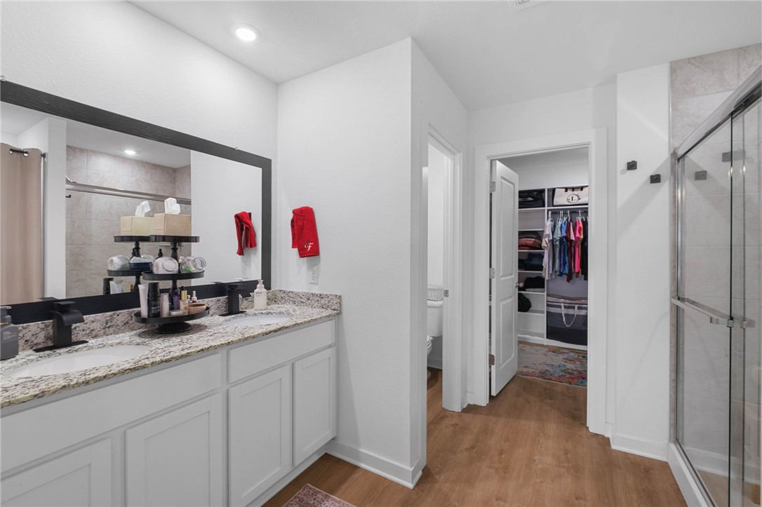 Whispering Oak - Residential