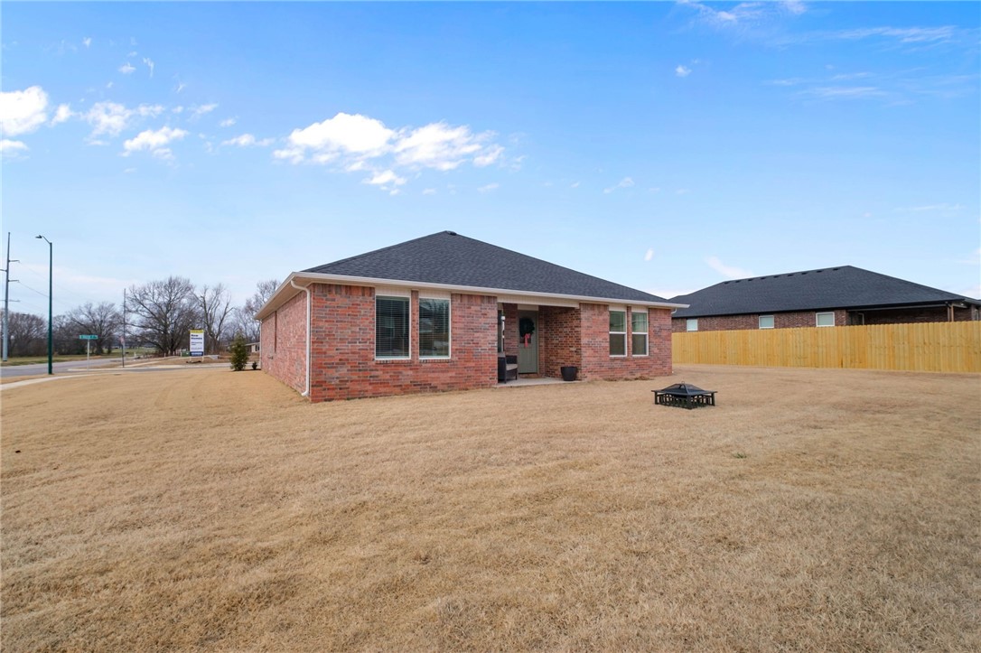 Whispering Oak - Residential