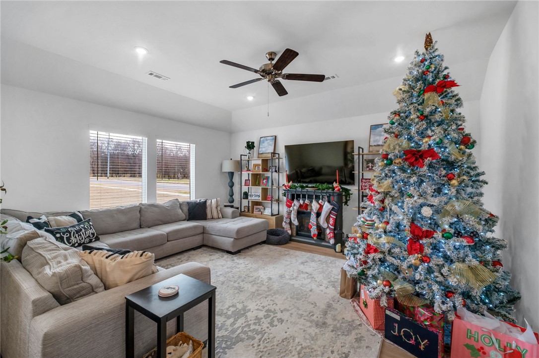 Whispering Oak - Residential