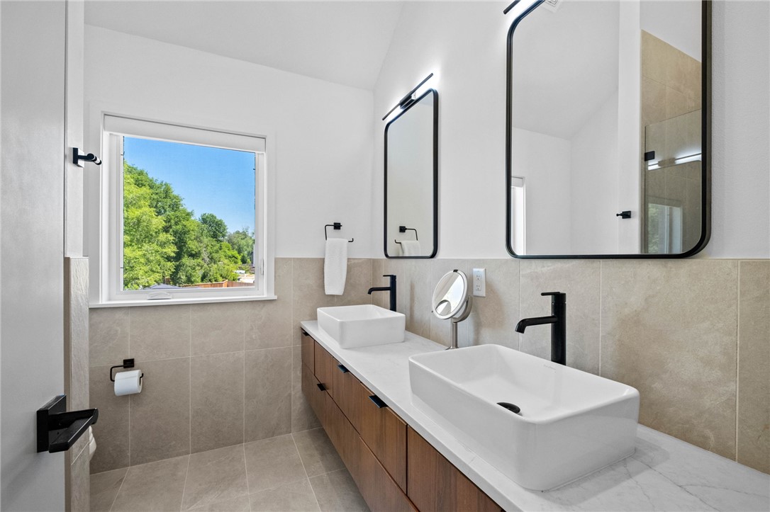 SEG 4 Horizontal Property Regime - Residential