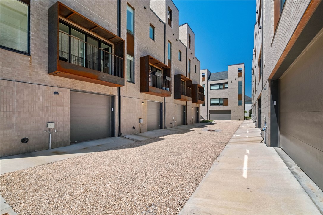 SEG 4 Horizontal Property Regime - Residential