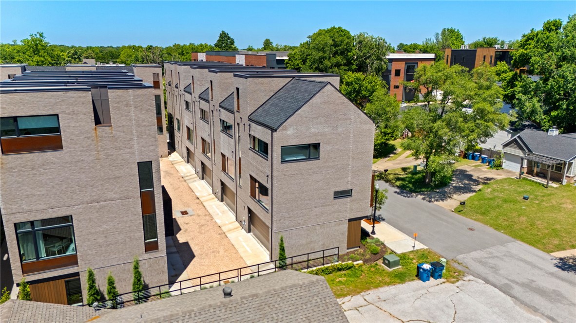 SEG 4 Horizontal Property Regime - Residential